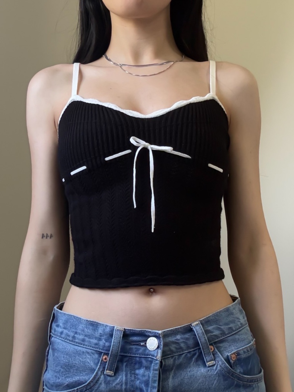 WILFRED Knit Cami Cropped with White Trim and Bow in Black Size XS GUC